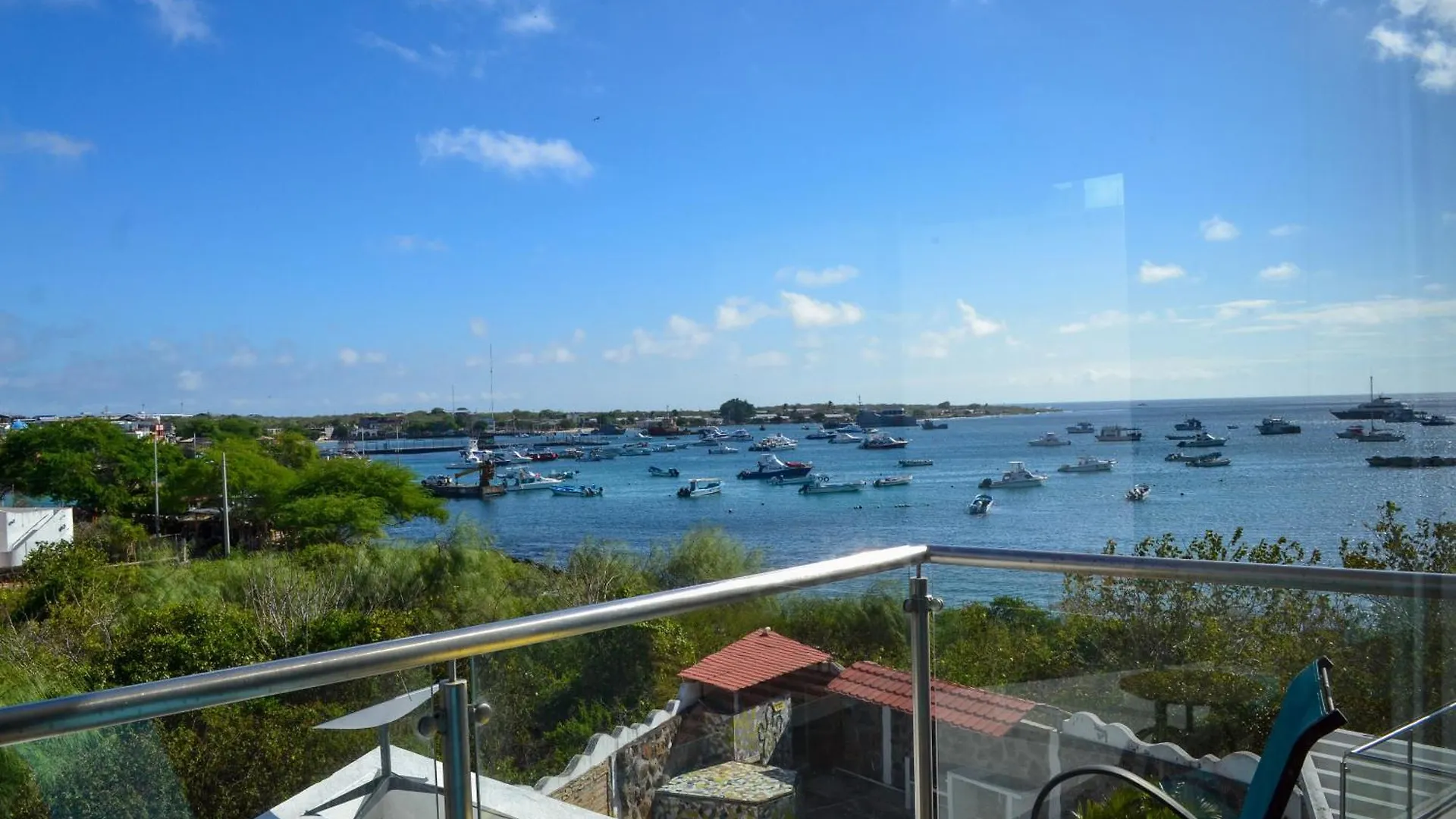 Seaside Hotel بويرتو بكويريزو مورينو الإكوادور