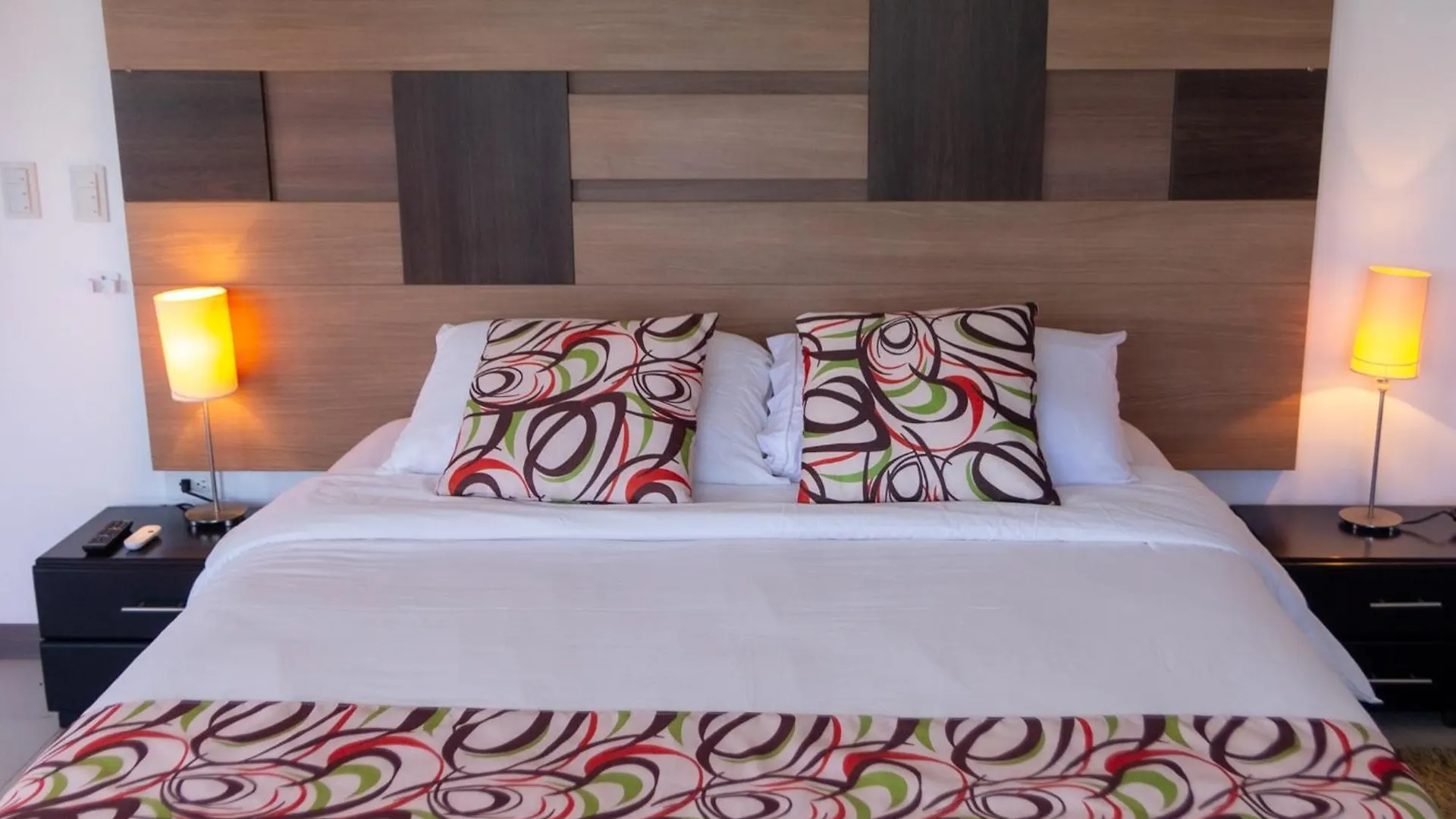 Seaside Hotel بويرتو بكويريزو مورينو