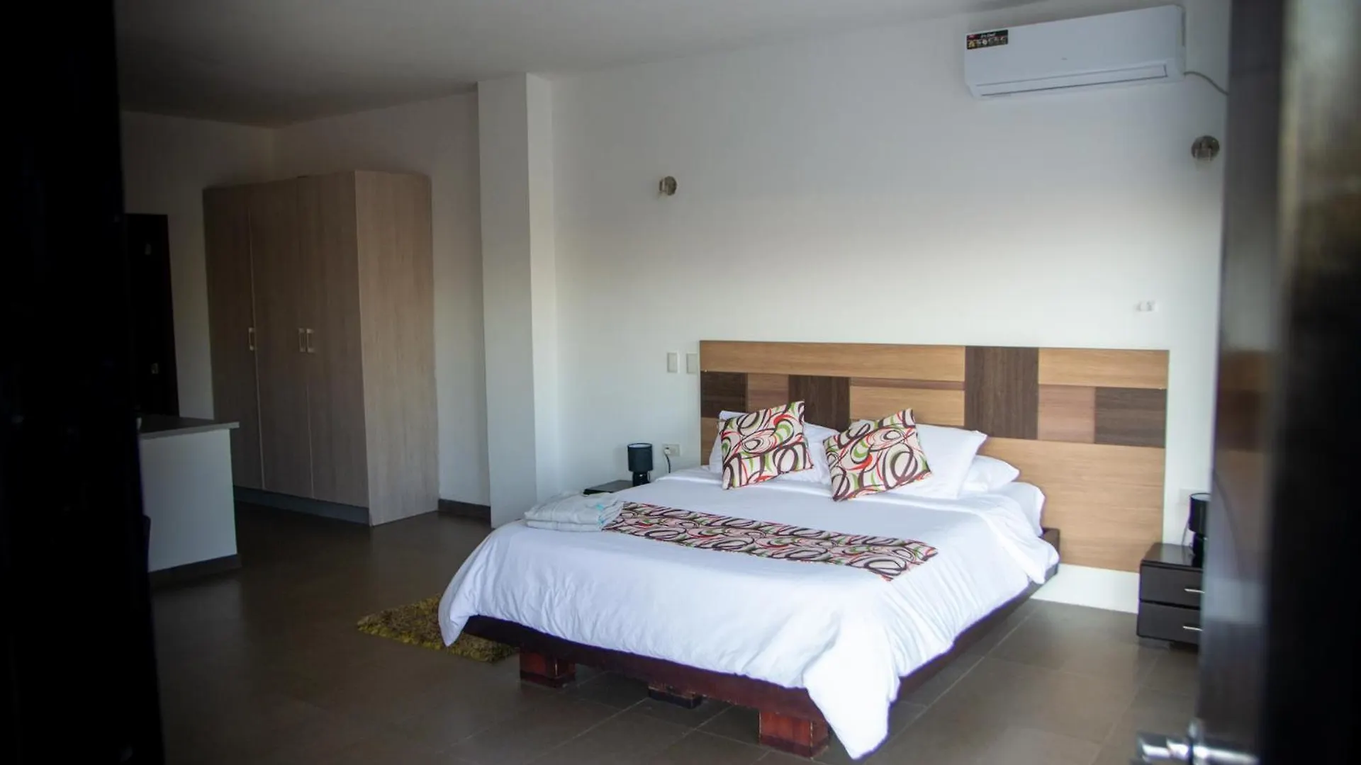 Seaside Hotel بويرتو بكويريزو مورينو