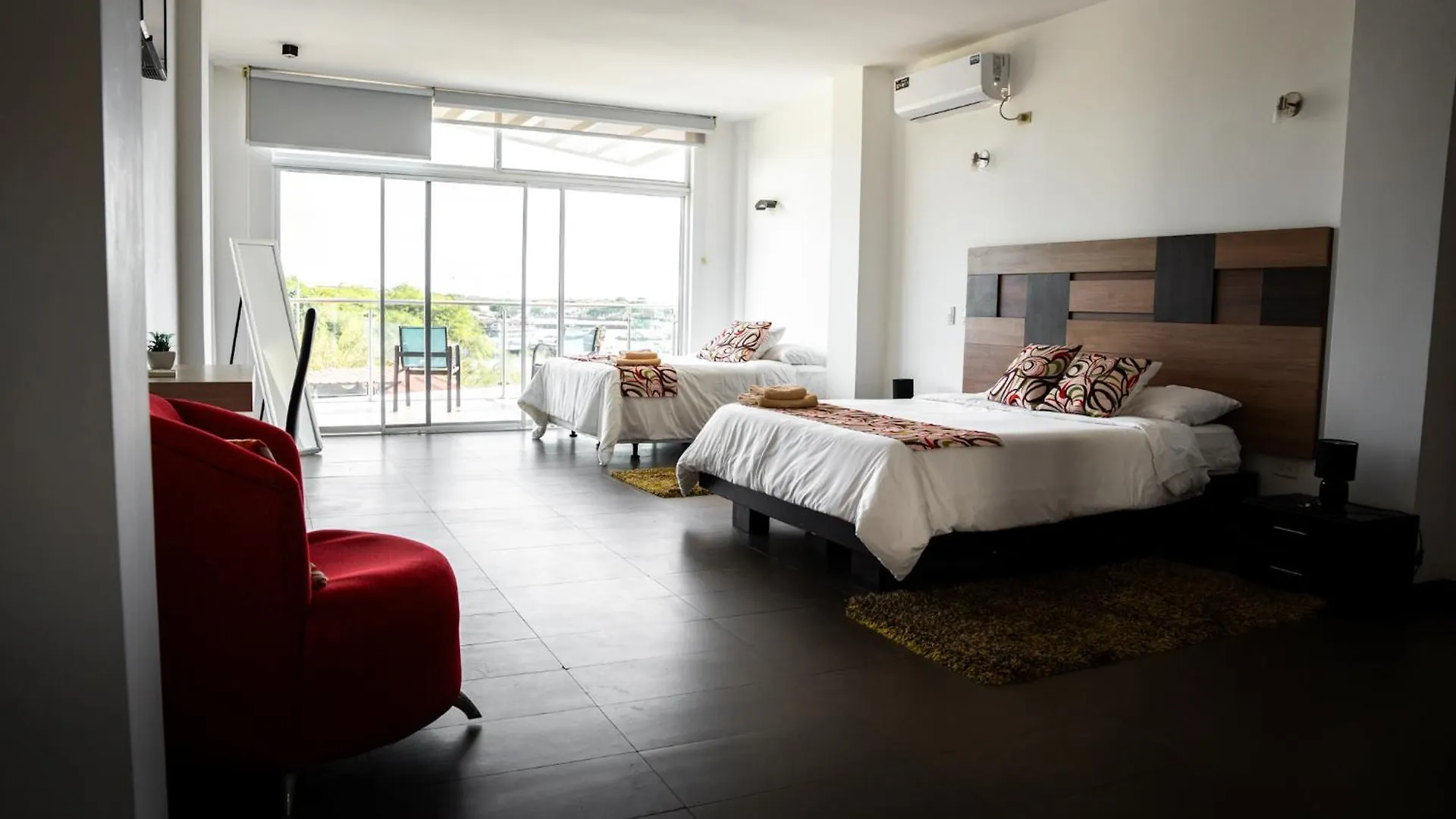Seaside Hotel بويرتو بكويريزو مورينو