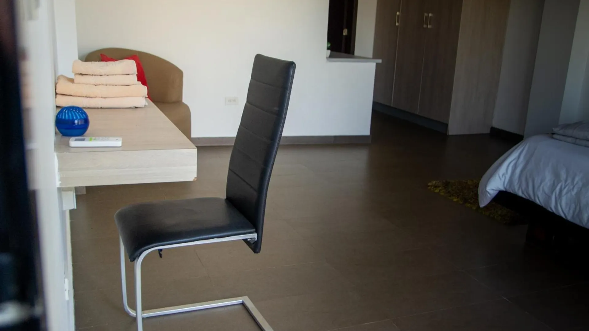 Seaside Hotel بويرتو بكويريزو مورينو